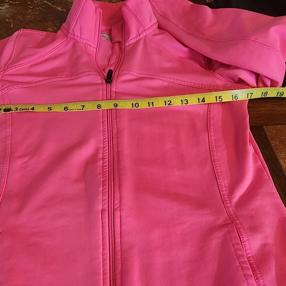 Xersion Performance Wear View 3